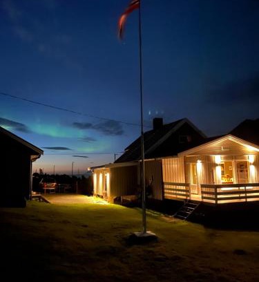 Lyngen House | Koselig hus nær sjø og fjell