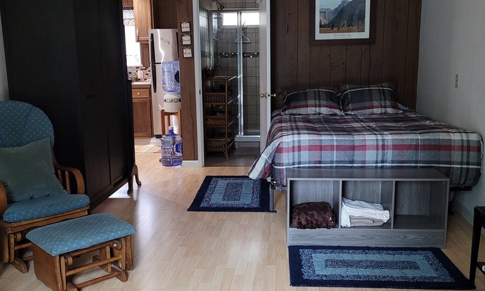 Mariposa Apartment | Kozy Korner will be your home away from home to refresh and rest when traveling.