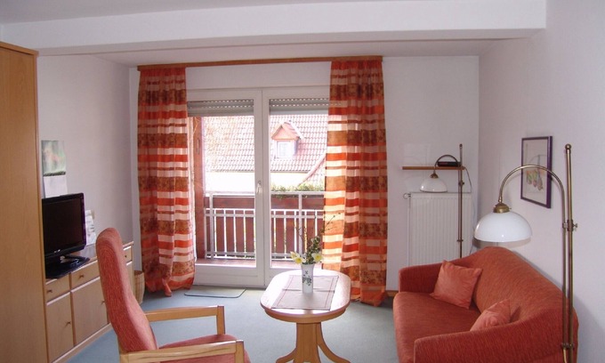 Staffelstein Apartment | Kräuterstube | Helle Wohnung (40qm) mit großem Balkon im 1. OG
