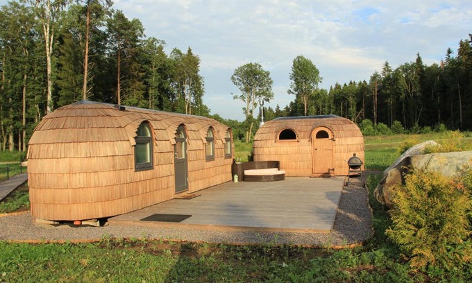 Kuusalu Parish House | Kuldallika igloo house and iglusauna