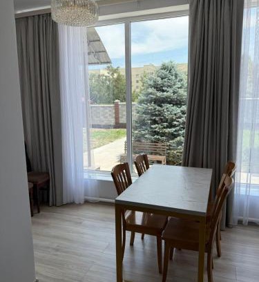 Bishkek House | Kushchu Guest House