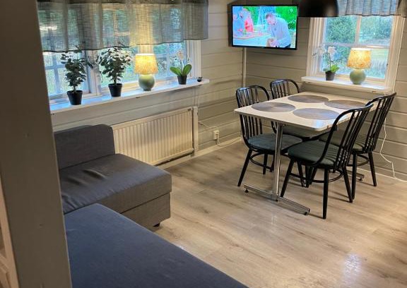 Sjotofta House | Kvarnsjöns Naturcamping Stuga 3
