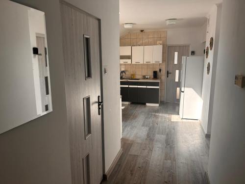 Hrubieszow Bed & Breakfast | Kwatery& Noclegi Wi-Fi& NETFLIX W KAZDYM POKOJU- -pokój 2 osobowy Zobacz Ścisłe CENTRUM Hrubieszowa