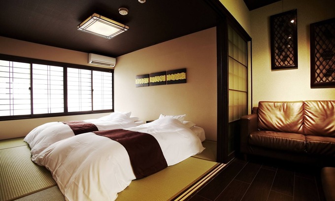 Shijo House | Kyoto Senraku where you can experience Kyoto Charm - 2 Stops from Kyoto Station!