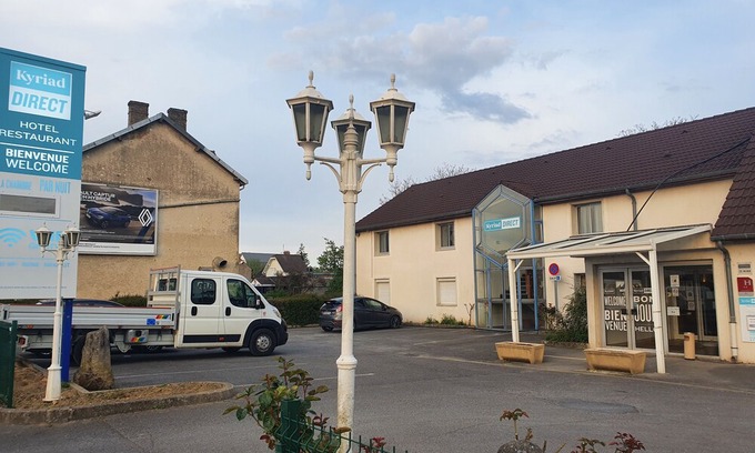 La Mare Aubry Hotel | Kyriad Direct Château-Thierry Centre