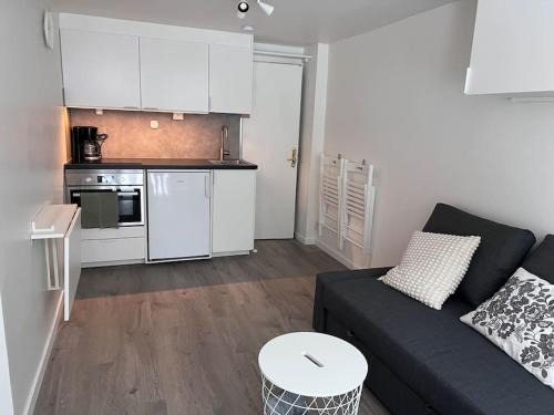 Sundsvall Apartment | Lägenhet med egen ingång.