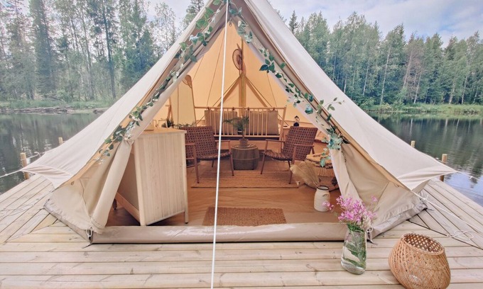 Lapptrask Resort | Långforsen Lapland Experience