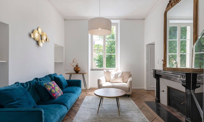 Saint Nicolas - Charles III - Ville vieille - Trois Maisons - Leopold Apartment | L'élégant de Stanislas - T3 lumineux à Nancy