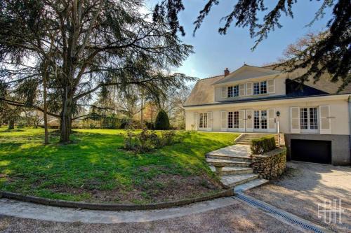 Saint-Avertin Villa | L'élégante/Belle Villa Familiale