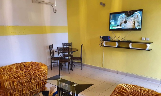 Douala Apartment | L Étoile de Mabri