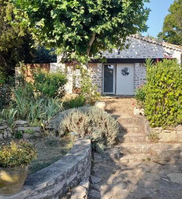 Lorgues House | L étrier