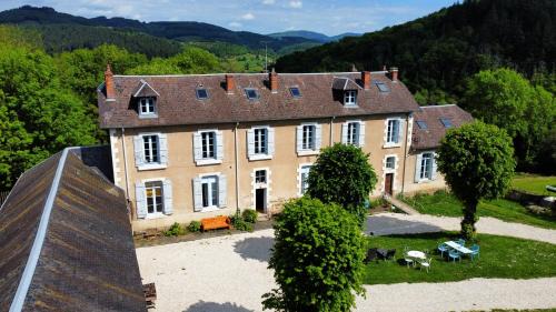 Larochemillay Apartment | L' Ancienne Ecole du Morvan