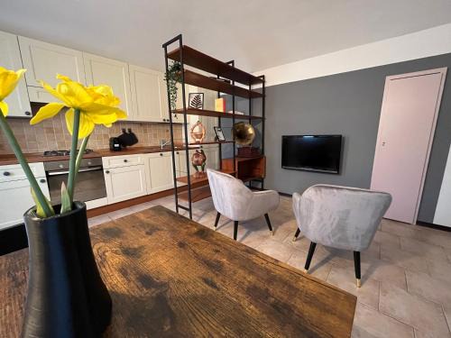 Riva Apartment | L'appartamento di ringhiera