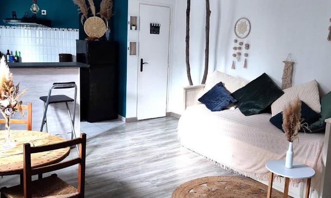 Tarbes Apartment | L'appartement 7 - Centre ville-parking-TV-Wifi
