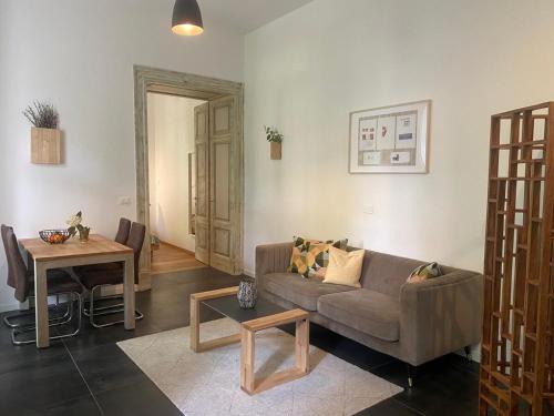 Citta Nuova-Barriera Nuova-San Vito-Citta Vecchia Apartment | L'arco Trieste - Studio Planzer