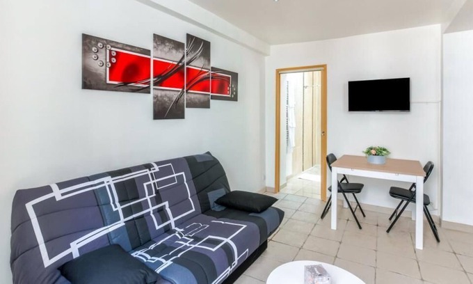 Arpajon Apartment | L'Arpajonnais 1 Cozy Hyper Center 5min N20