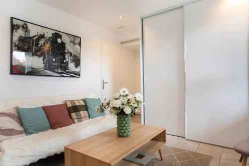 Riorges Apartment | L'Atelier Bohème - Joli T2 proche Roanne