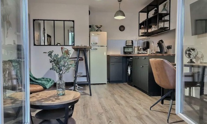 Albi Apartment | L'Atelier St James - Appt avec chambre climatisée, parking privé et piscine