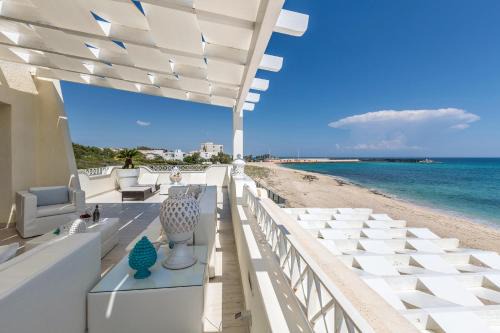 Campomarino di Maruggio Villa | L'Attico di Alessia by BarbarHouse