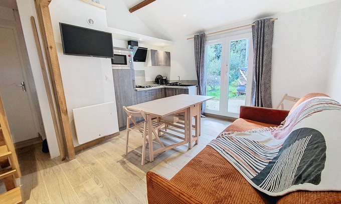 Monein Apartment | L'Azuré de Monein – Renovated Duplex with Breathtaking View, Private Pool, Garden, and Mezzanine