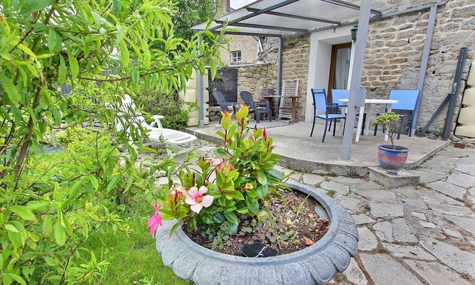 Guilvinec Apartment | L'Eclose - Ty Du, gîte in Guilvinec