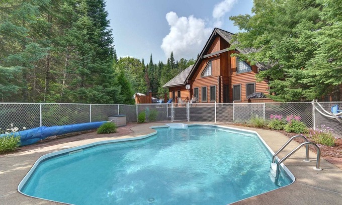 Saint-Faustin-Lac-Carre Ski Chalet | L'Eden CITQ#304470 Su
