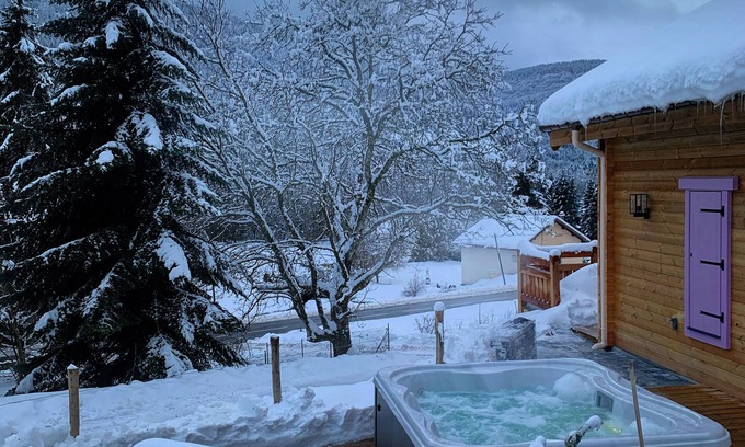 Rochesson Ski Chalet | L'Elégance 4* - JACUZZI - 4 people
