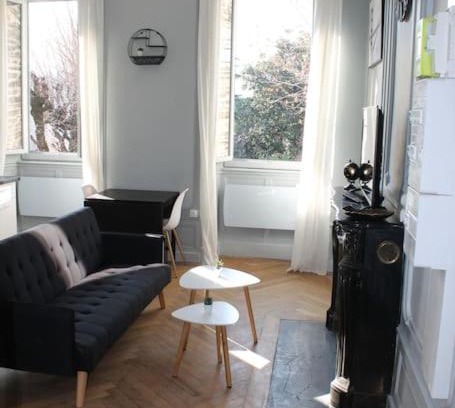 Annonay Apartment | L'Elysée graphite