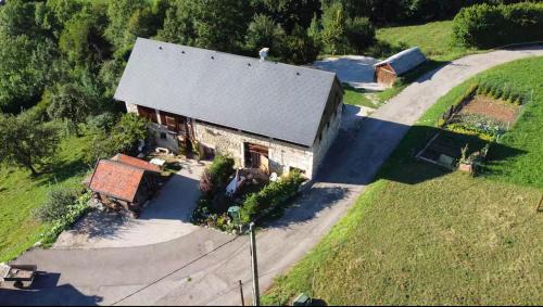Saint-Pierre-d'Entremont House | L'Entre Monts