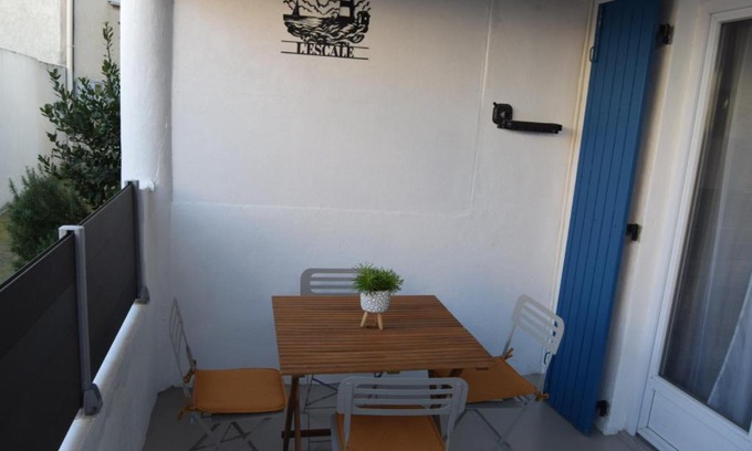 Fos-sur-Mer Apartment | L' Escale Plage 50m ,CLIM, WIFI, BOX TV