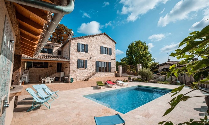 Itzac Ski Chalet | L'Escapade d'Itzac - pool & Air conditioning