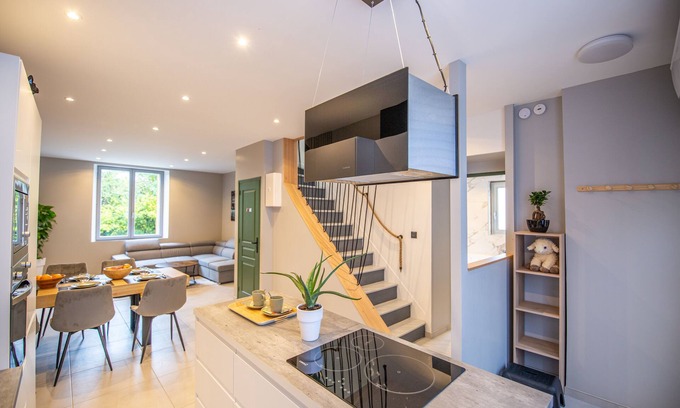 Dieulouard House | L'escapade Passionnée-balnéo-clim-maison Moderne