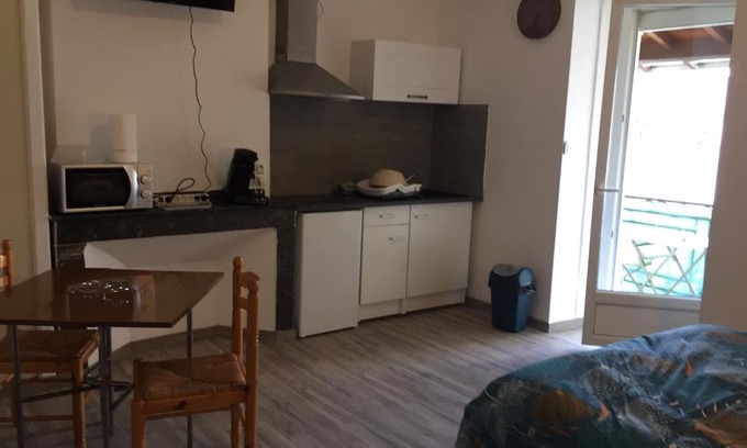 Lacaune Apartment | L'esprit libre2