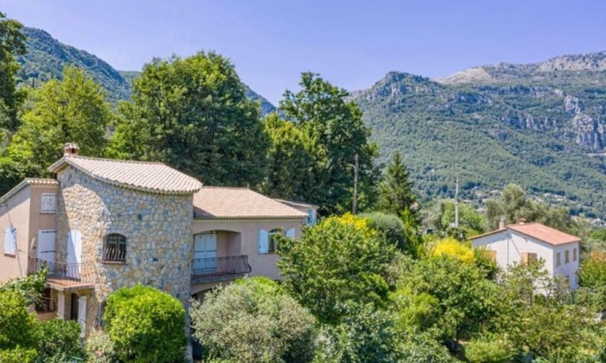 Le Bar-sur-Loup Apartment | đď¸ L'EugĂŠnie - Locations-06 CĂ´te d'Azur 300M RIVIERE 30mn NICE CANNES ANTIBES