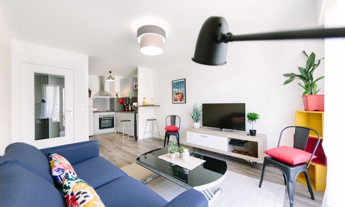 Madeleine-Champ de Mars Apartment | L'Idéal- Cité des Congrès Nantes