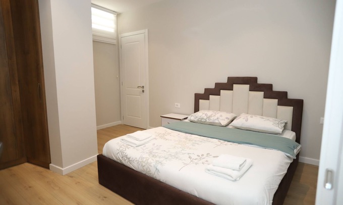 Korce Apartment | L&M Homes Korçë Cozy Apartment with Garden