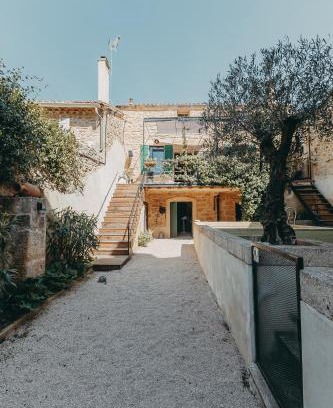 Vers-Pont-du-Gard Villa | L'Oustal Di Fabre - Villa avec piscine à Vers-Pont-du-Gard