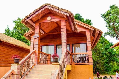 Komo-Mondah Hotel | La Baie des Tortues Luth