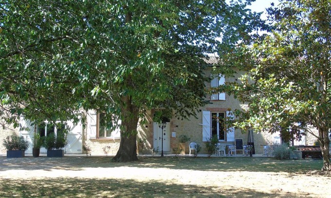 Montesquieu-Lauragais Bed & Breakfast | La Bastide De Negra
