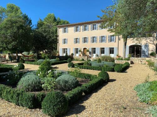 Lorgues House | La Bastide des Enquèses