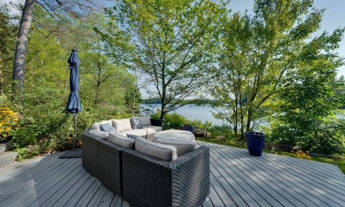 Torrance House | La Belle Vue - Beautiful Sunsets on Long Lake