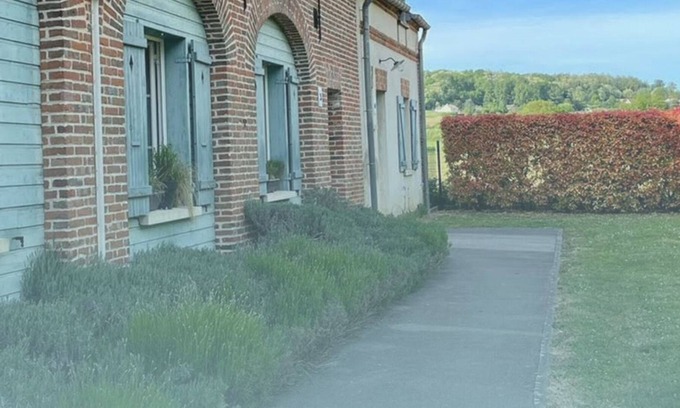Le Meux Apartment | La Briqueterie, sweet apartment in the countryside near Compiègne