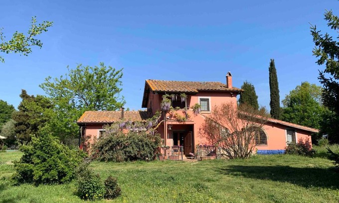 Chia Apartment | La casa di Francesco Incantevole casale di campagna with pool piscina
