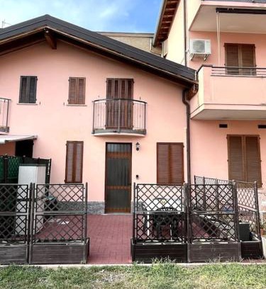 Cesano Maderno Apartment | La Casetta di Corte
