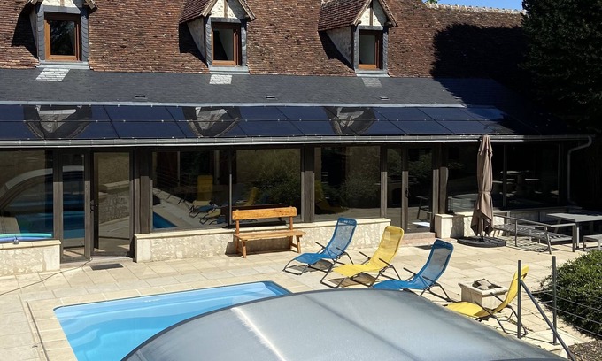 Thesee House | La Charmeraie: charming gîte with pool and spa