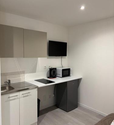 Sollies-Ville Apartment | La Cigalière 2 charmant T2 avec terrasse dans villa
