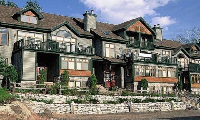 Mont-Tremblant House | La Clairiere - RVMT