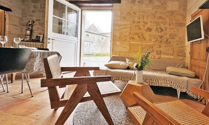Lugon-et-l'ile-du-Carney Apartment | La CLOCHETTE/Le GITE, Le GITE