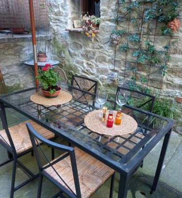 Castiglion Fibocchi House | LA CORTE DEI GELSOMINI