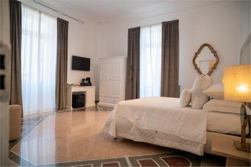 Santa Lucia House | La Corte di Partenope Luxury Suite